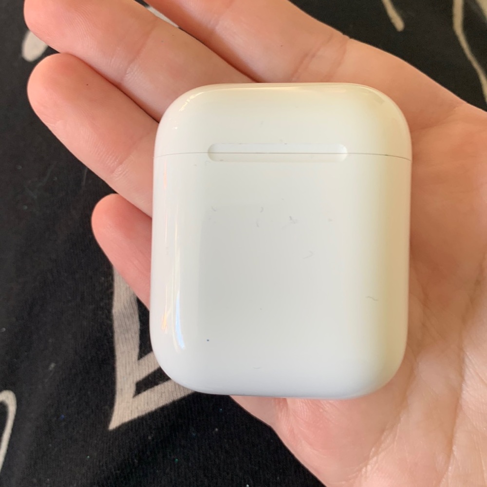 Apple AirPods